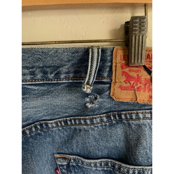 Levi's 501 Jeans Button Fly Torn Belt Loop Medium Blue Wash W38 L34 - Picture 3 of 13